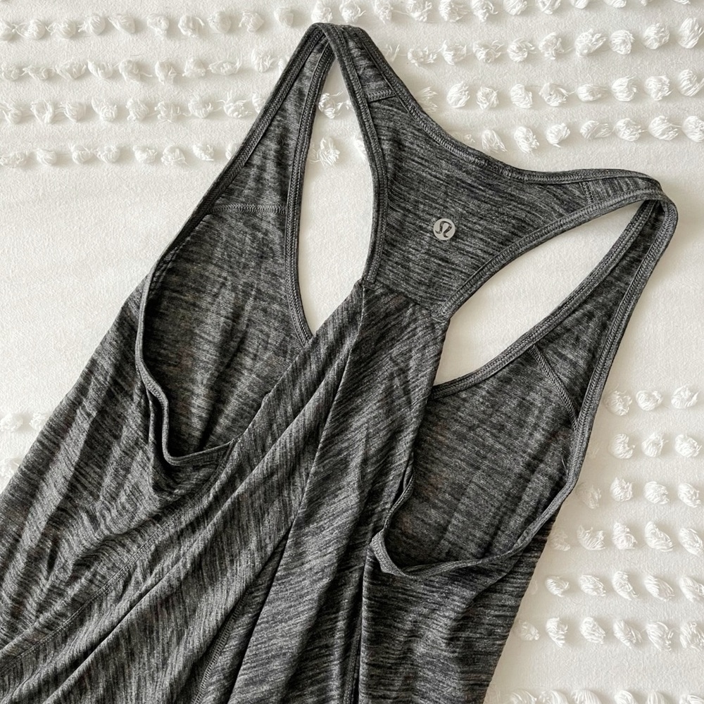 Lululemon 🍋 NWOT Racerback Tank Size 4